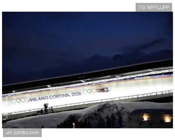 男子单人雪橇德国选手朗根汉3分31秒191创赛道纪录夺金 男子单人雪橇德国选手朗根汉3分31秒191创赛道纪录夺金